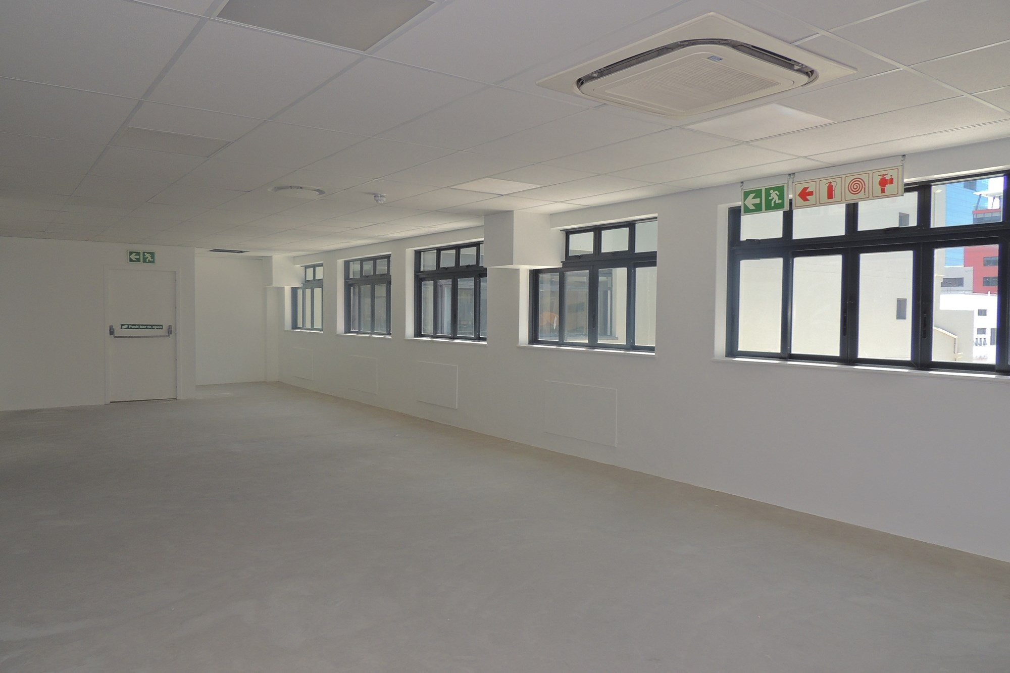 To Let commercial Property for Rent in De Waterkant Western Cape